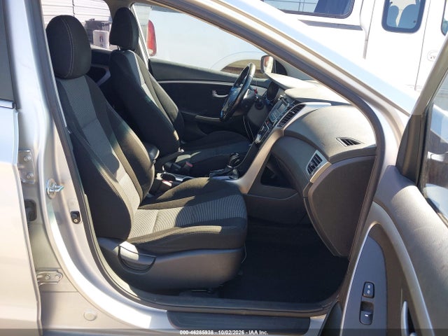 2013 Hyundai Elantra Gt მანქანა იყიდება აუქციონზე, vin: KMHD35LEXDU117267, აუქციონის ნომერი: 46285938