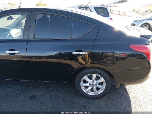 2013 Nissan Versa 1.6 Sl მანქანა იყიდება აუქციონზე, vin: 3N1CN7APXDL872751, აუქციონის ნომერი: 46285949