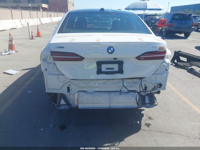 BMW 530i Xdrive 2027 WBA53FJ04VCY24620 Image 6