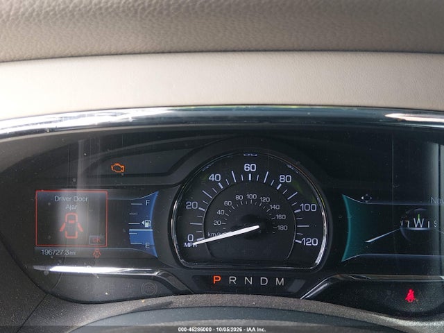 46286000 :رقم المزاد ، 5LMJJ2JT0FEJ15045 vin ، 2015 Lincoln Navigator مزاد بيع