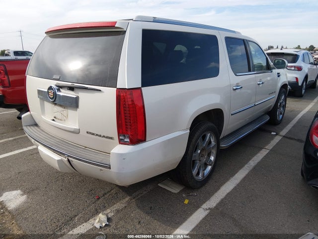 46286068 :رقم المزاد ، 1GYS4HEF6DR256065 vin ، 2013 Cadillac Escalade Esv Luxury مزاد بيع
