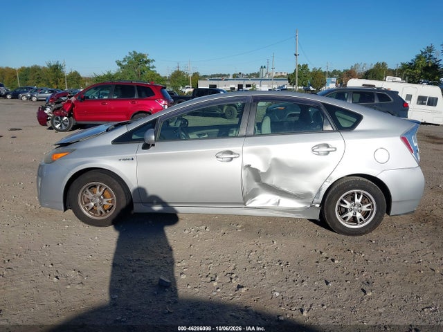 46286098 :رقم المزاد ، JTDKN3DU9A0101984 vin ، 2010 Toyota Prius Iii مزاد بيع