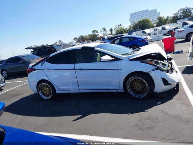 5NPDH4AE0FH563816 Hyundai ELANTRA SE