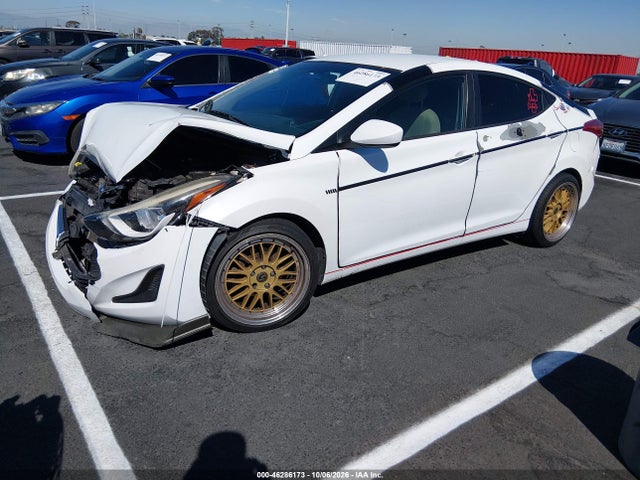 5NPDH4AE0FH563816 Hyundai ELANTRA SE
