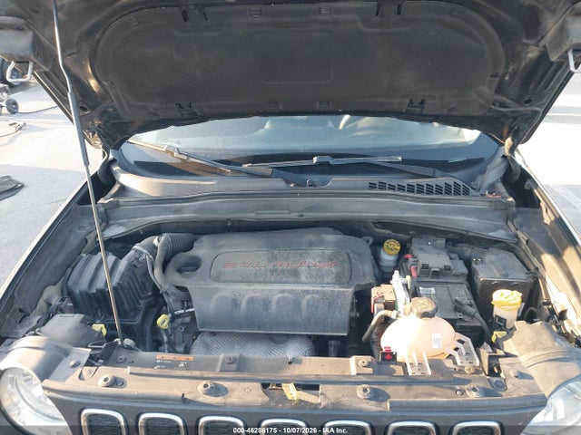 ZACCJAAT4GPE16131 Jeep Renegade Sport