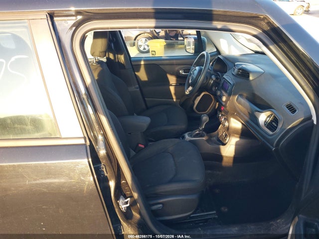 ZACCJAAT4GPE16131 Jeep Renegade Sport