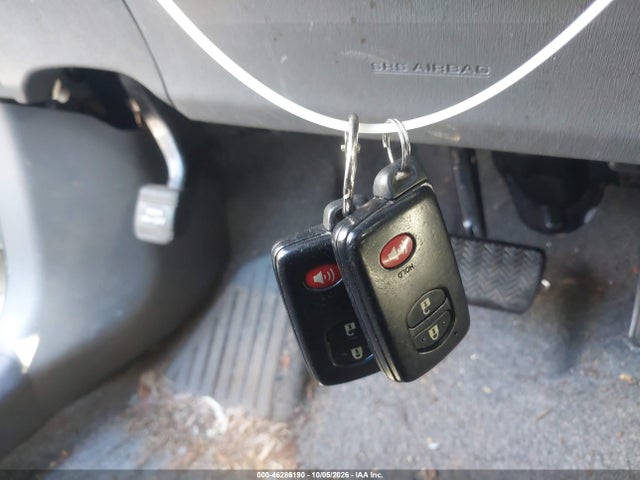 46286190 :رقم المزاد ، JTDKN3DU4B1323375 vin ، 2011 Toyota Prius Three مزاد بيع