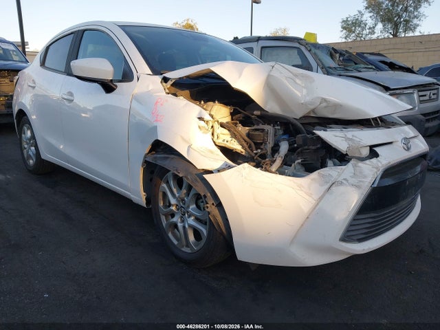 2017 Toyota Yaris Ia მანქანა იყიდება აუქციონზე, vin: 3MYDLBYV2HY155012, აუქციონის ნომერი: 46286201