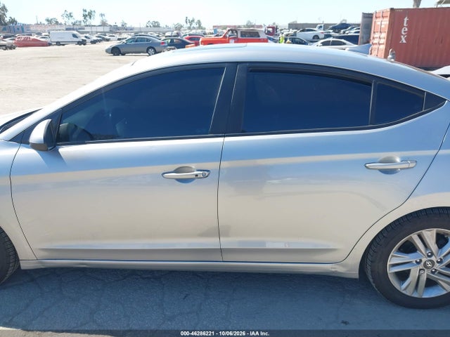 Hyundai Elantra Value Edition 2020 5NPD84LF1LH630358 Image 14