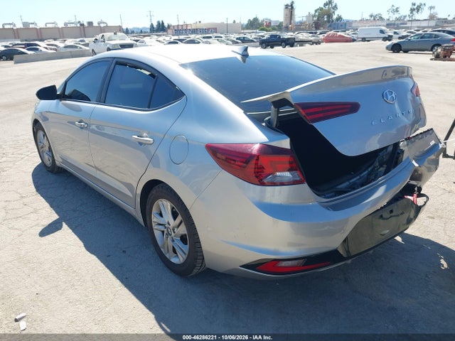 Hyundai Elantra Value Edition 2020 5NPD84LF1LH630358 Image 3