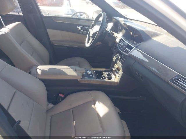 2010 Mercedes-benz E 350 მანქანა იყიდება აუქციონზე, vin: WDDHF5GB0AA075093, აუქციონის ნომერი: 46286233