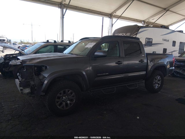 2016 Toyota Tacoma Sr5 V6 მანქანა იყიდება აუქციონზე, vin: 3TMAZ5CNXGM012548, აუქციონის ნომერი: 46286331
