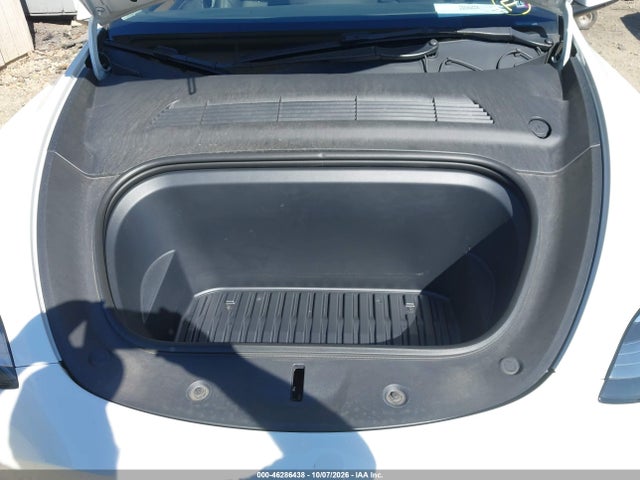 46286438 :رقم المزاد ، 7SAYGDEE9NA012098 vin ، 2022 Tesla Model Y Long Range Dual Motor All-wheel Drive مزاد بيع
