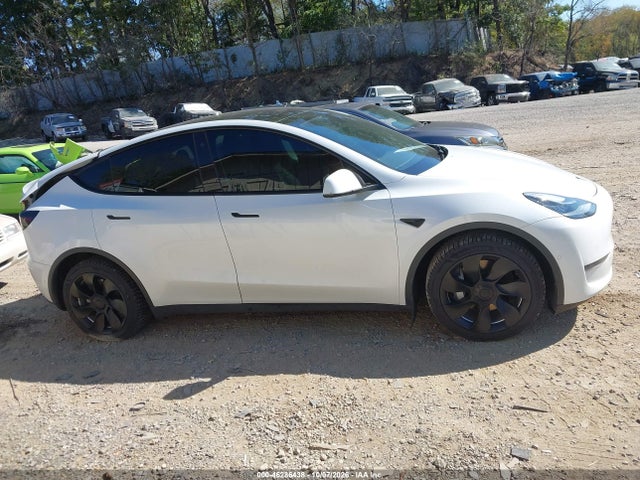 46286438 :رقم المزاد ، 7SAYGDEE9NA012098 vin ، 2022 Tesla Model Y Long Range Dual Motor All-wheel Drive مزاد بيع