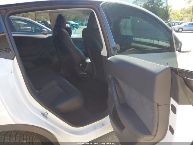 46286438 :رقم المزاد ، 7SAYGDEE9NA012098 vin ، 2022 Tesla Model Y Long Range Dual Motor All-wheel Drive مزاد بيع