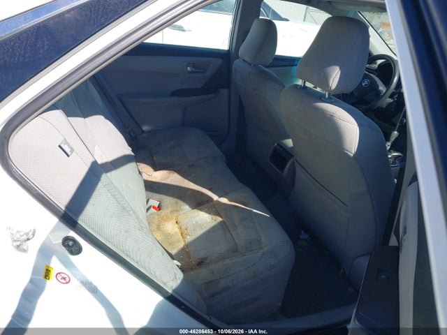 46286453 :رقم المزاد ، 4T4BF1FK1FR506025 vin ، 2015 Toyota Camry Le مزاد بيع