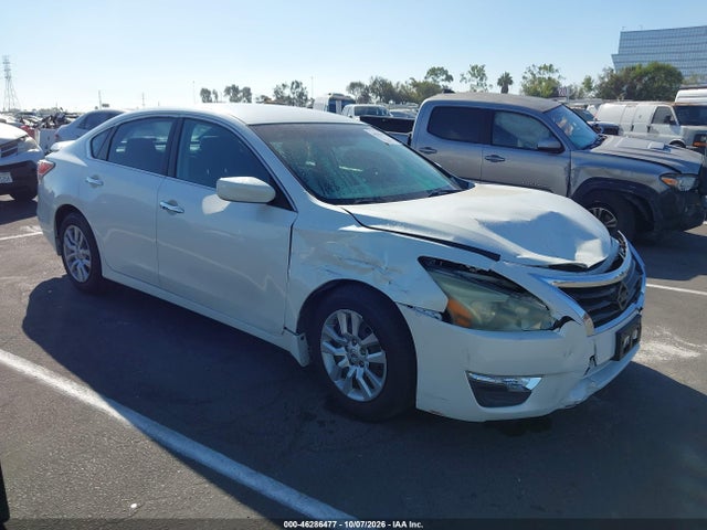Nissan Altima 2.5 S 2015 1N4AL3AP1FC273678 главное изображение