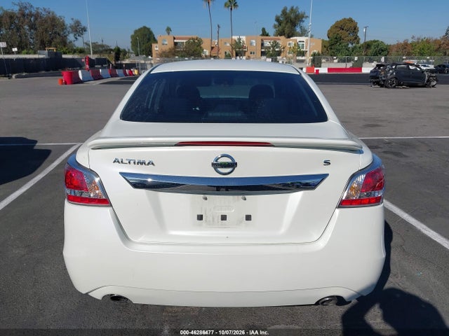 Nissan Altima 2.5 S 2015 1N4AL3AP1FC273678 Image 16