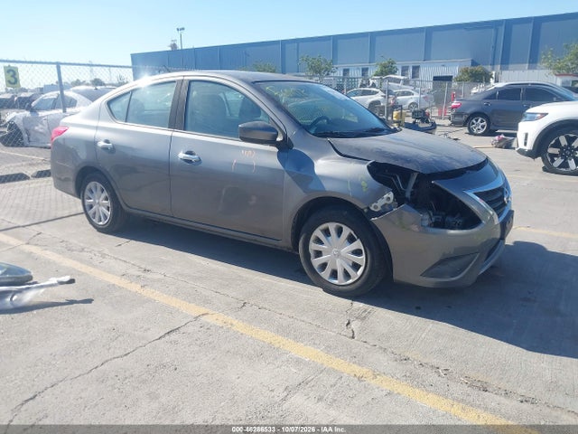 Продажа на аукционе авто 2017 Nissan Versa 1.6 S/1.6 S+/1.6 Sl/1.6 Sv, vin: 3N1CN7AP2HL812758, номер лота: 46286533