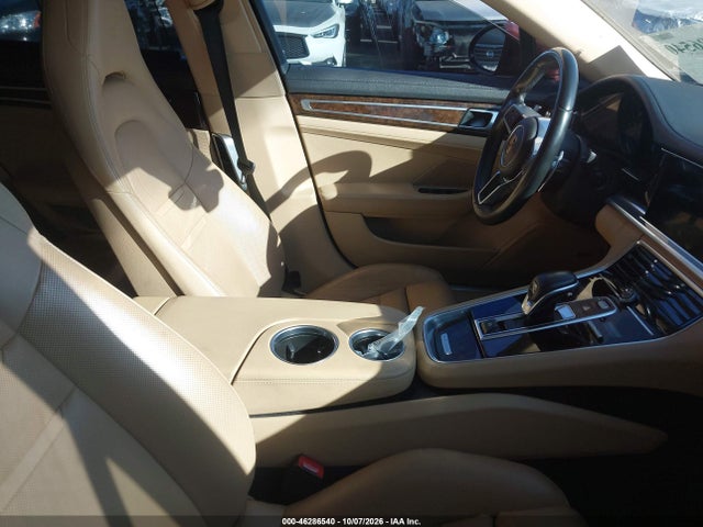 46286540 :رقم المزاد ، WP0AB2A71JL134943 vin ، 2018 Porsche Panamera 4s مزاد بيع