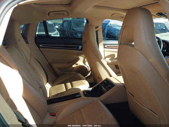 46286540 :رقم المزاد ، WP0AB2A71JL134943 vin ، 2018 Porsche Panamera 4s مزاد بيع