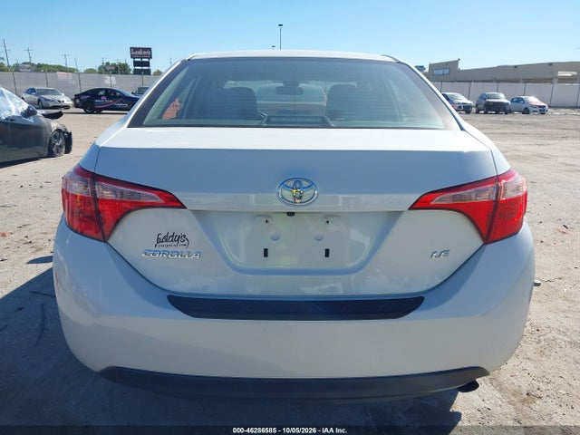 46286585 :رقم المزاد ، 5YFBURHE1HP691235 vin ، 2017 Toyota Corolla Le مزاد بيع