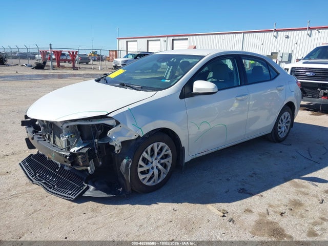 46286585 :رقم المزاد ، 5YFBURHE1HP691235 vin ، 2017 Toyota Corolla Le مزاد بيع