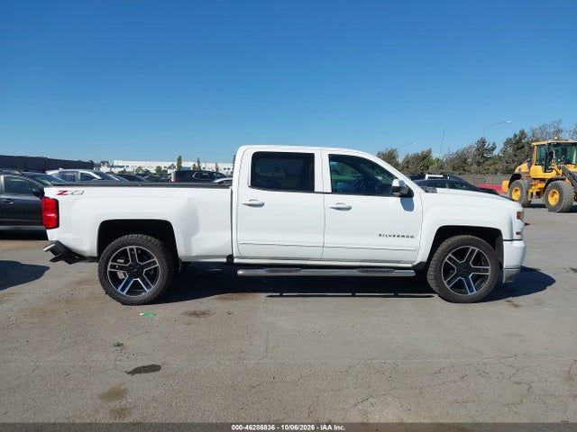 46286836 :رقم المزاد ، 1GCUKREC7JF153122 vin ، 2018 Chevrolet Silverado 1500 2lt مزاد بيع