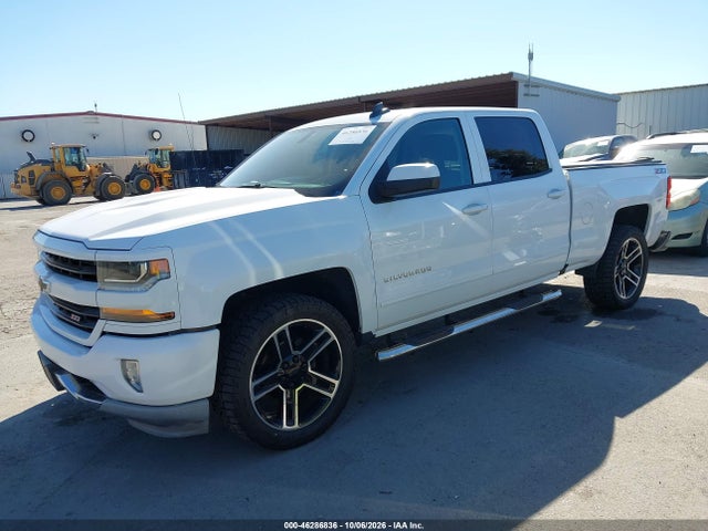 46286836 :رقم المزاد ، 1GCUKREC7JF153122 vin ، 2018 Chevrolet Silverado 1500 2lt مزاد بيع