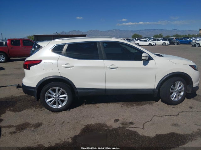 46286896 :رقم المزاد ، JN1BJ1CP8JW193889 vin ، 2018 Nissan Rogue Sport Sv مزاد بيع