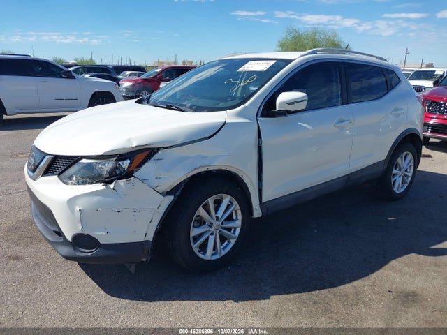 46286896 :رقم المزاد ، JN1BJ1CP8JW193889 vin ، 2018 Nissan Rogue Sport Sv مزاد بيع