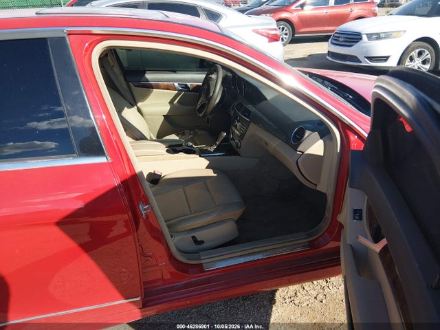 WDDGF8AB8EG245418 Mercedes-Benz C 300 Sport 4matic