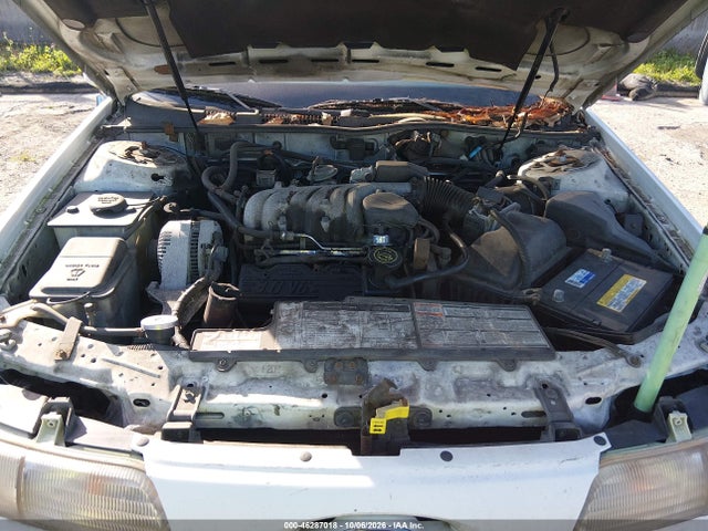 1992 Ford Taurus Gl მანქანა იყიდება აუქციონზე, vin: 1FACP52U4NG242011, აუქციონის ნომერი: 46287018
