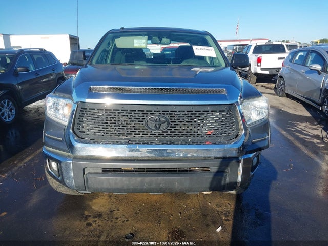 Aukcja sprzedaży 2017 Toyota Tundra Sr5 5.7l V8, vin: 5TFDW5F17HX650542, numer aukcji: 46287083