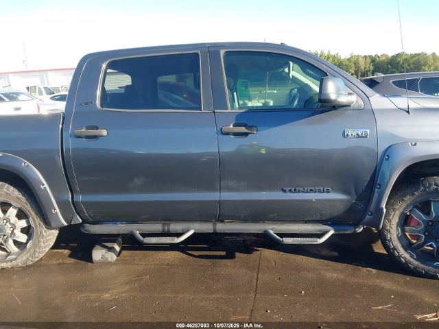 Aukcja sprzedaży 2017 Toyota Tundra Sr5 5.7l V8, vin: 5TFDW5F17HX650542, numer aukcji: 46287083