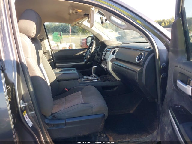 Aukcja sprzedaży 2017 Toyota Tundra Sr5 5.7l V8, vin: 5TFDW5F17HX650542, numer aukcji: 46287083