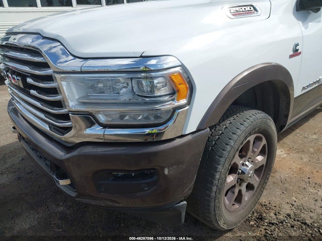 3C6UR5GL2LG212684 RAM 2500 Laramie Longhorn 4x4 6&#039;4 Box