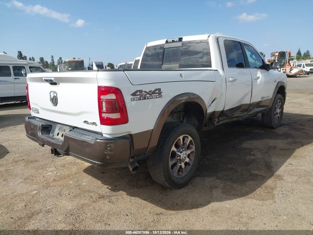 3C6UR5GL2LG212684 RAM 2500 Laramie Longhorn 4x4 6&#039;4 Box