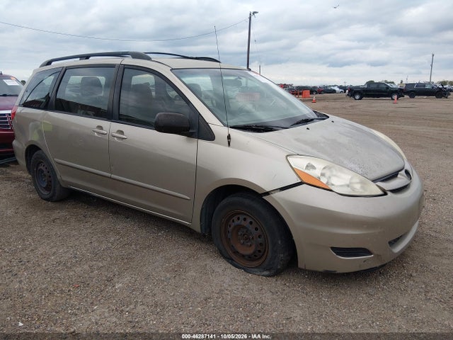 2010 Toyota Sienna Ce მანქანა იყიდება აუქციონზე, vin: 5TDKK4CC6AS309731, აუქციონის ნომერი: 46287141