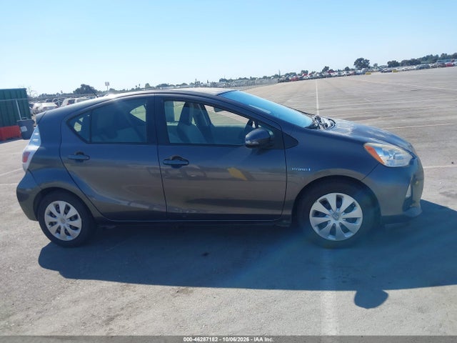 Продажа на аукционе авто 2014 Toyota Prius C One, vin: JTDKDTB37E1575168, номер лота: 46287182