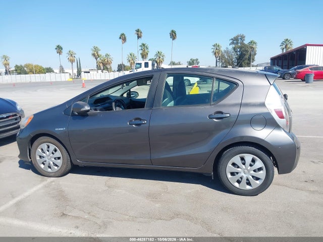 Продажа на аукционе авто 2014 Toyota Prius C One, vin: JTDKDTB37E1575168, номер лота: 46287182
