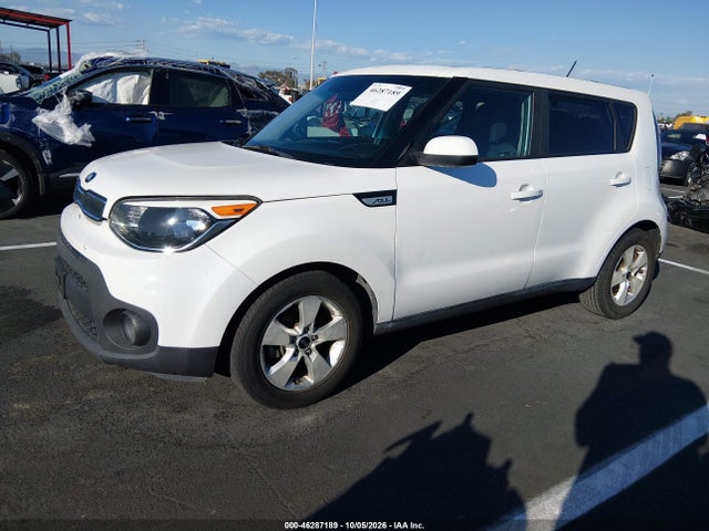 KIA Soul 2018 KNDJN2A29J7892047 Image 2