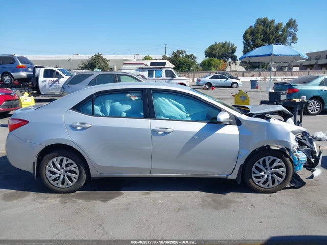2T1BURHE8HC808213 Toyota COROLLA LE