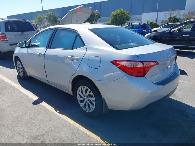 2T1BURHE8HC808213 Toyota COROLLA LE