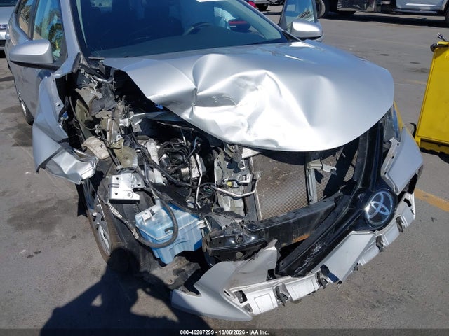 2T1BURHE8HC808213 Toyota COROLLA LE