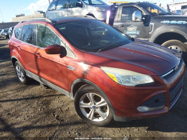 46287304 :رقم المزاد ، 1FMCU0GX7EUA03767 vin ، 2014 Ford Escape Se مزاد بيع