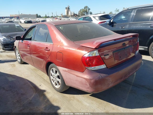 2005 Toyota Camry Xle V6 მანქანა იყიდება აუქციონზე, vin: 4T1BF32K95U089375, აუქციონის ნომერი: 46287389