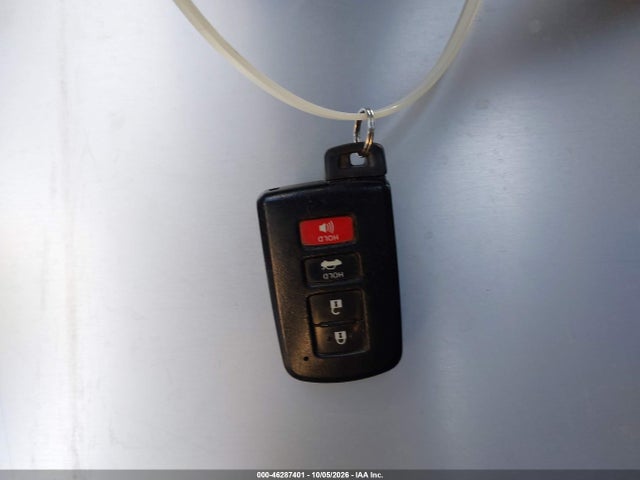 Toyota COROLLA SE 2018 5YFBURHE7JP792429 Image 11