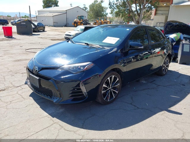Toyota COROLLA SE 2018 5YFBURHE7JP792429 Image 2