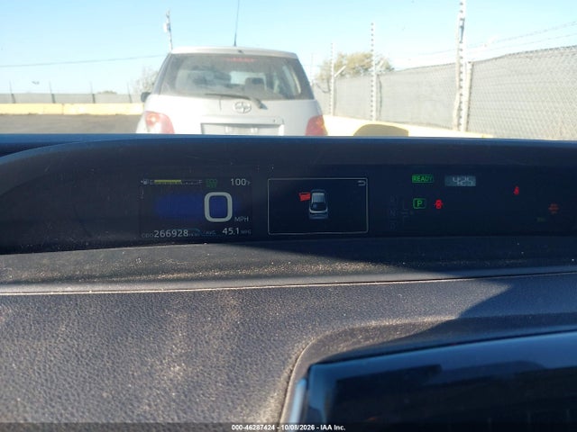 2019 Toyota Prius Le მანქანა იყიდება აუქციონზე, vin: JTDL9RFU3K3001176, აუქციონის ნომერი: 46287424